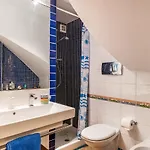 Apartment Naxos Seaside With Gardens, Parking And Swimming Pool *